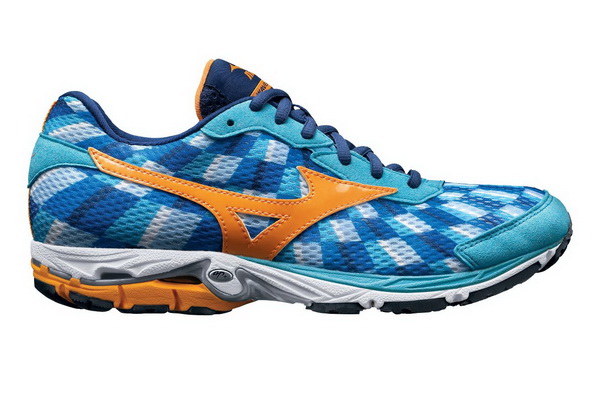Кроссовки Mizuno модель Wave Elixir 8